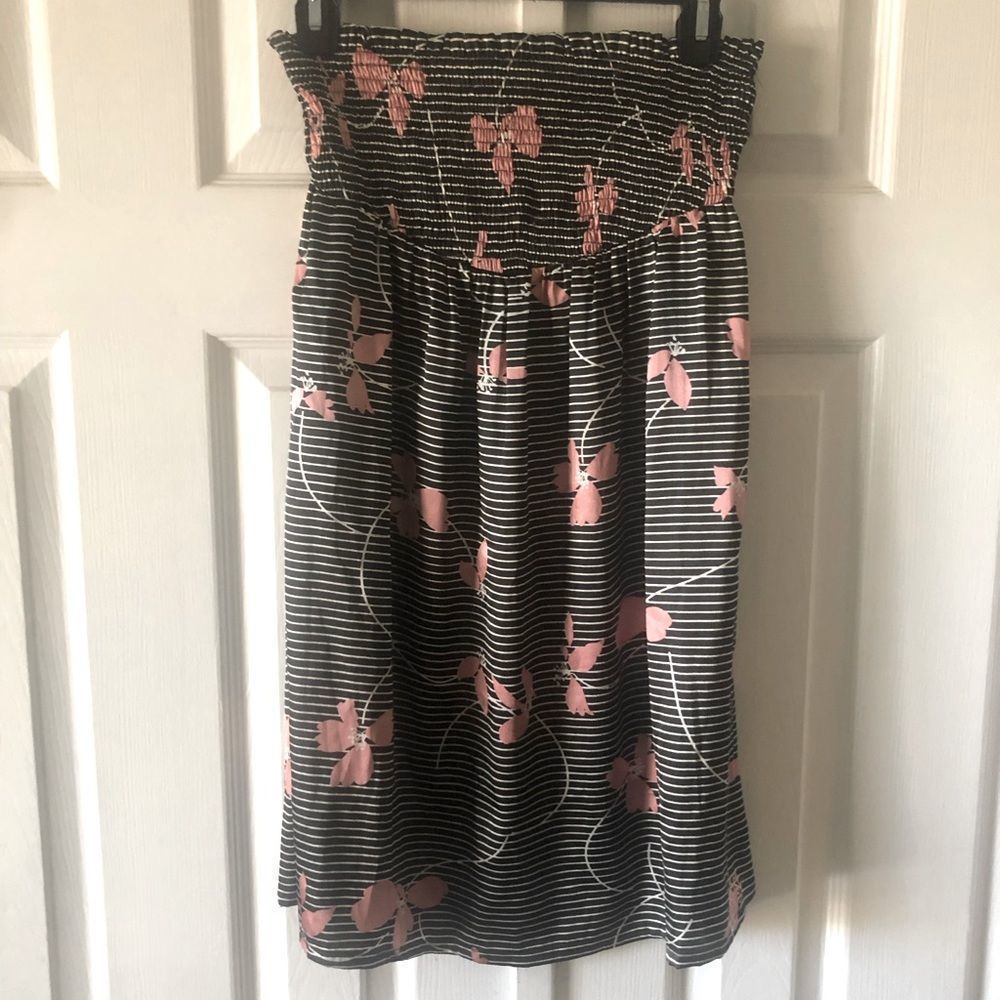 Lost 100% polyester silky strapless black & white striped floral dress size S
